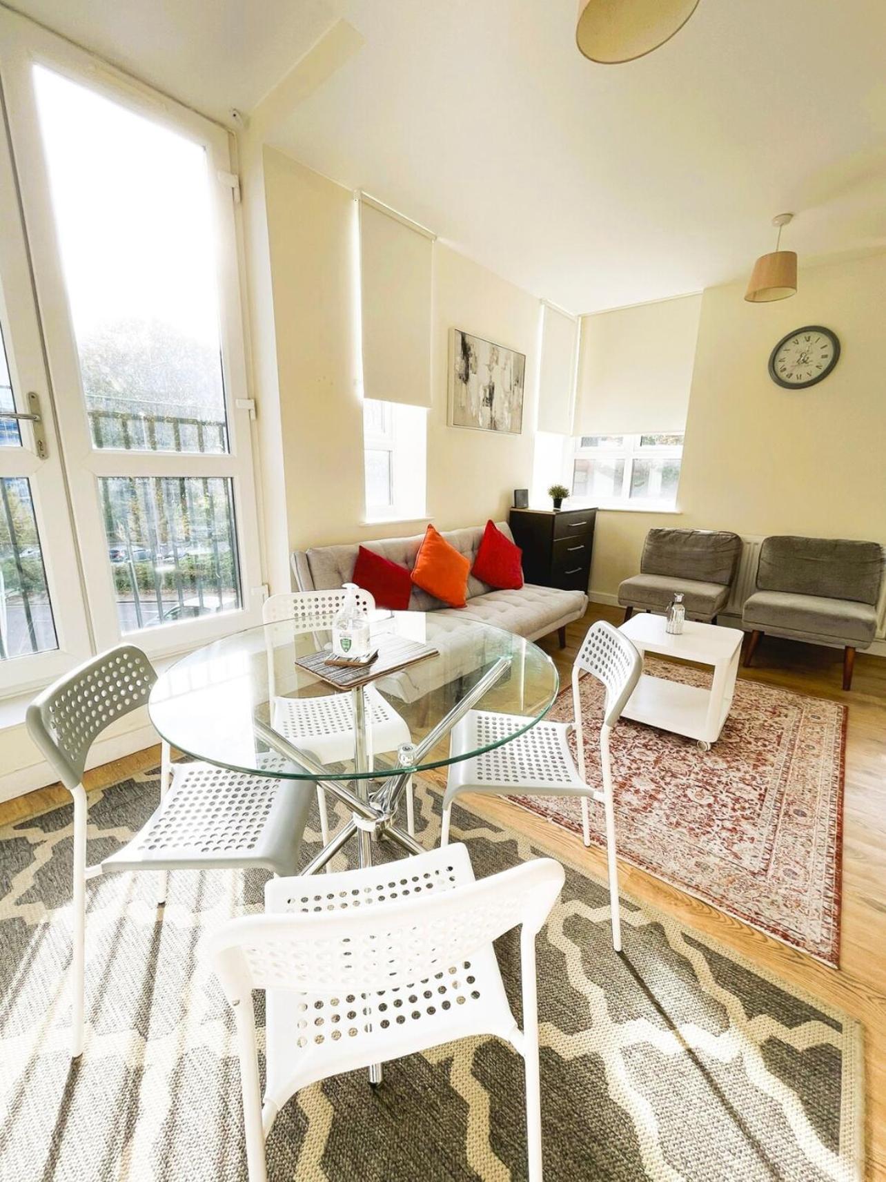 Maidstone Heights By Kasar Stays Exteriér fotografie